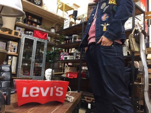 リーバイス（LEVI'S）の花小金井衣類