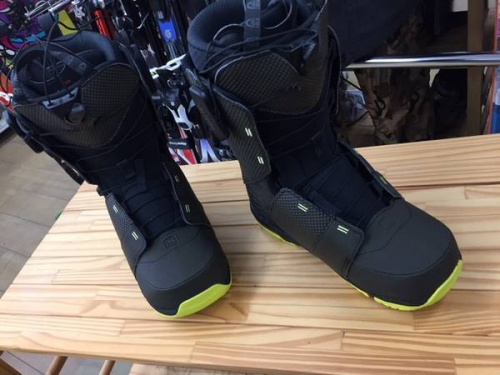 スノーボードのSALOMON