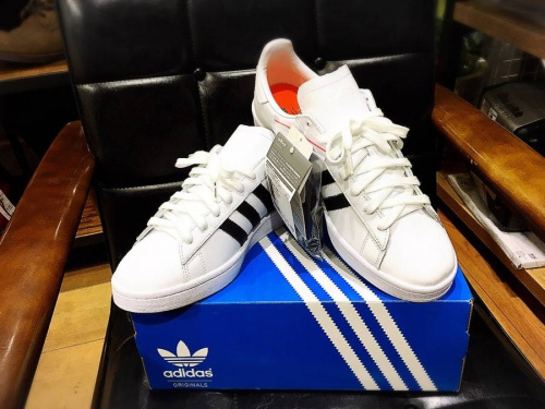 メンズファッションのシューズ