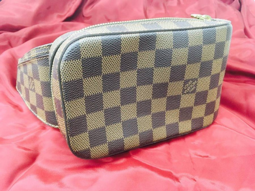バッグのルイヴィトン（LOUIS VUITTON）