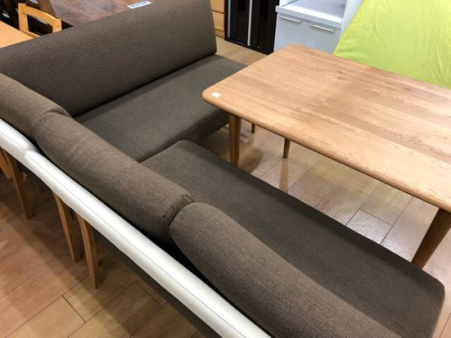 ダイニングセットの丸井
