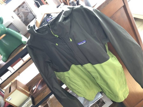 パタゴニア(patagonia)の花小金井衣類