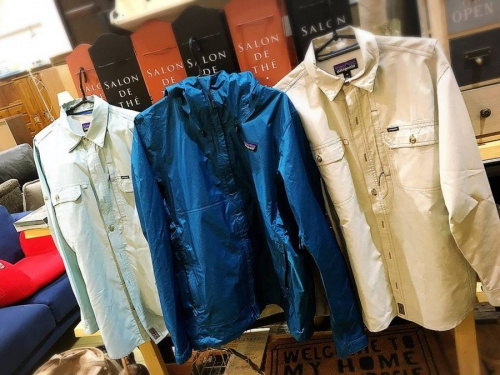 メンズファッションのシャツ