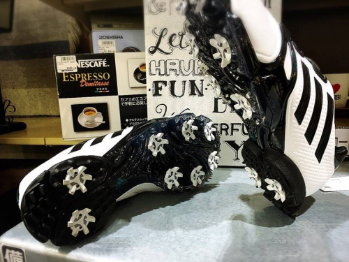 アディダス（adidas）の花小金井スポーツ