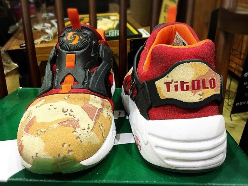 スニーカーのPUMA