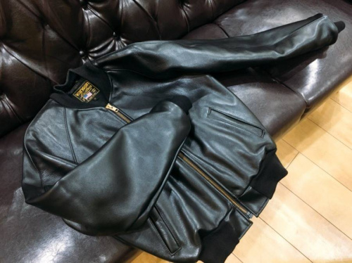 トップスのジャケット