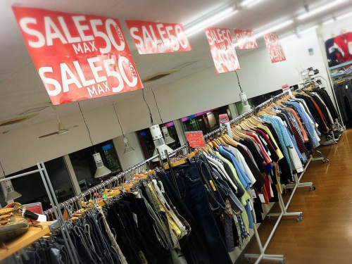 武蔵野市　花小金井　国分寺　杉並　夏物　衣類　メンズ　レディースの武蔵野市　花小金井　国分寺　杉並　夏物　衣類　SALE