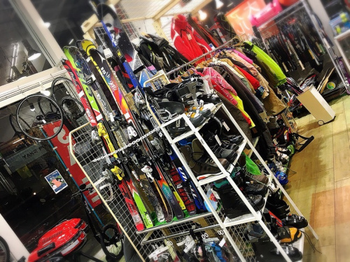 スポーツ用品のスノーボード