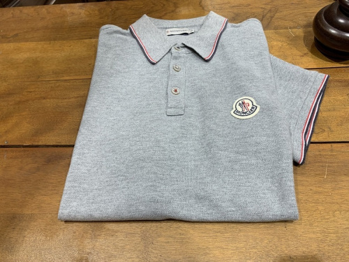 メンズファッションのポロシャツ　定番　モンクレール　MONCLER 強化買取
