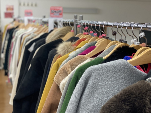 レディースファッションのジャケット