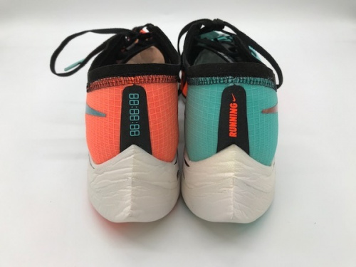 武蔵野市 小金井市 国分寺市 小平市 杉並区 中古 古着 NIKEシューズ 箱根駅伝 ピンクのランニングシューズ 買取の花小金井メンズ古着