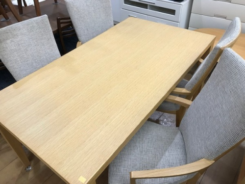 家具のソファー