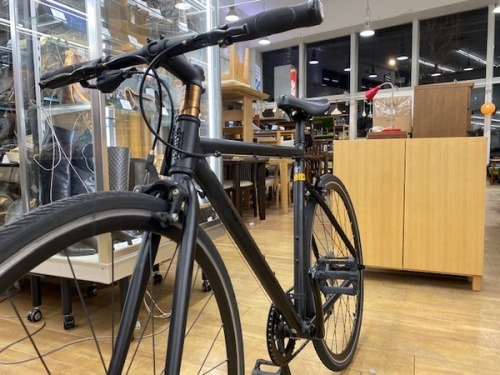 スポーツ用品の自転車