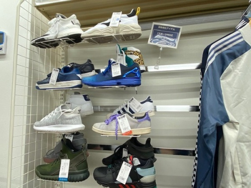 Onitsuka Tiger オニツカタイガー CONVERSE コンバース PUMA プーマ VANS バンズの武蔵野市 小金井市 国分寺市 小平市 杉並区 中古 スニーカー 足元 ナイキ NIKE 買取