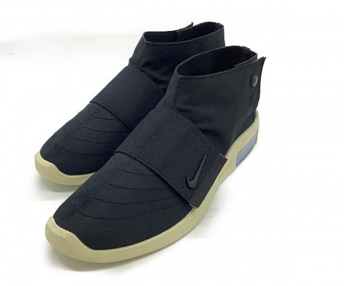 メンズファッションのスニーカー