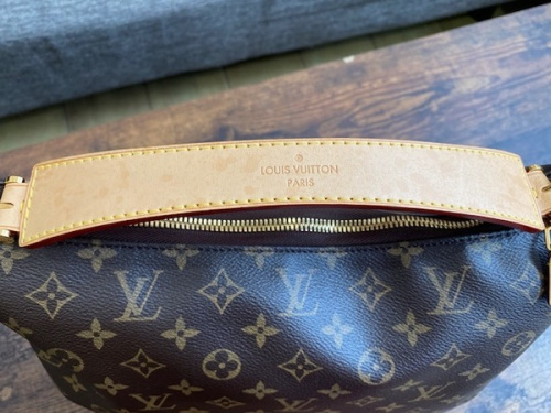 ルイヴィトンのLOUIS VUITTON