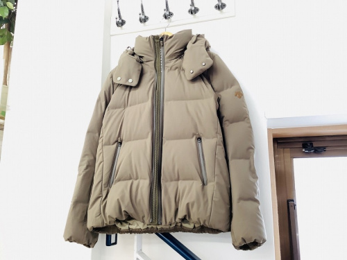 メンズファッションのダウンジャケット