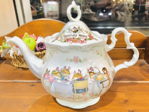 洋食器のロイヤルドルトン