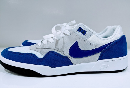 NIKEのスニーカー