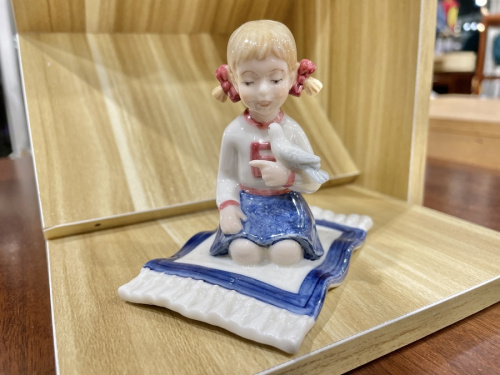 インテリア小物のフィギュリン