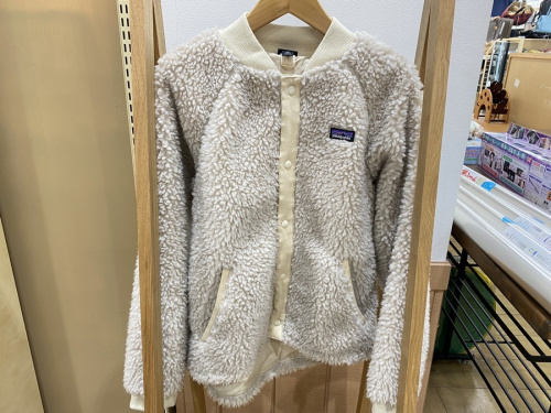 ガールズアウターのPatagonia