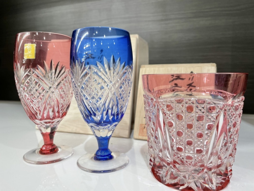 テーブルウェアのガラス