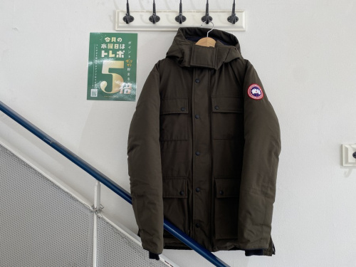 MONCLERのCANADA GOOSE