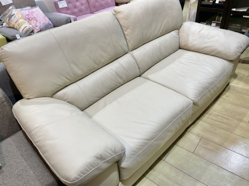 ソファーの3人掛けソファー