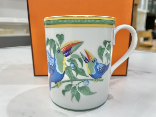 洋食器のマグカップ