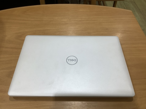 ノートパソコンのDELL