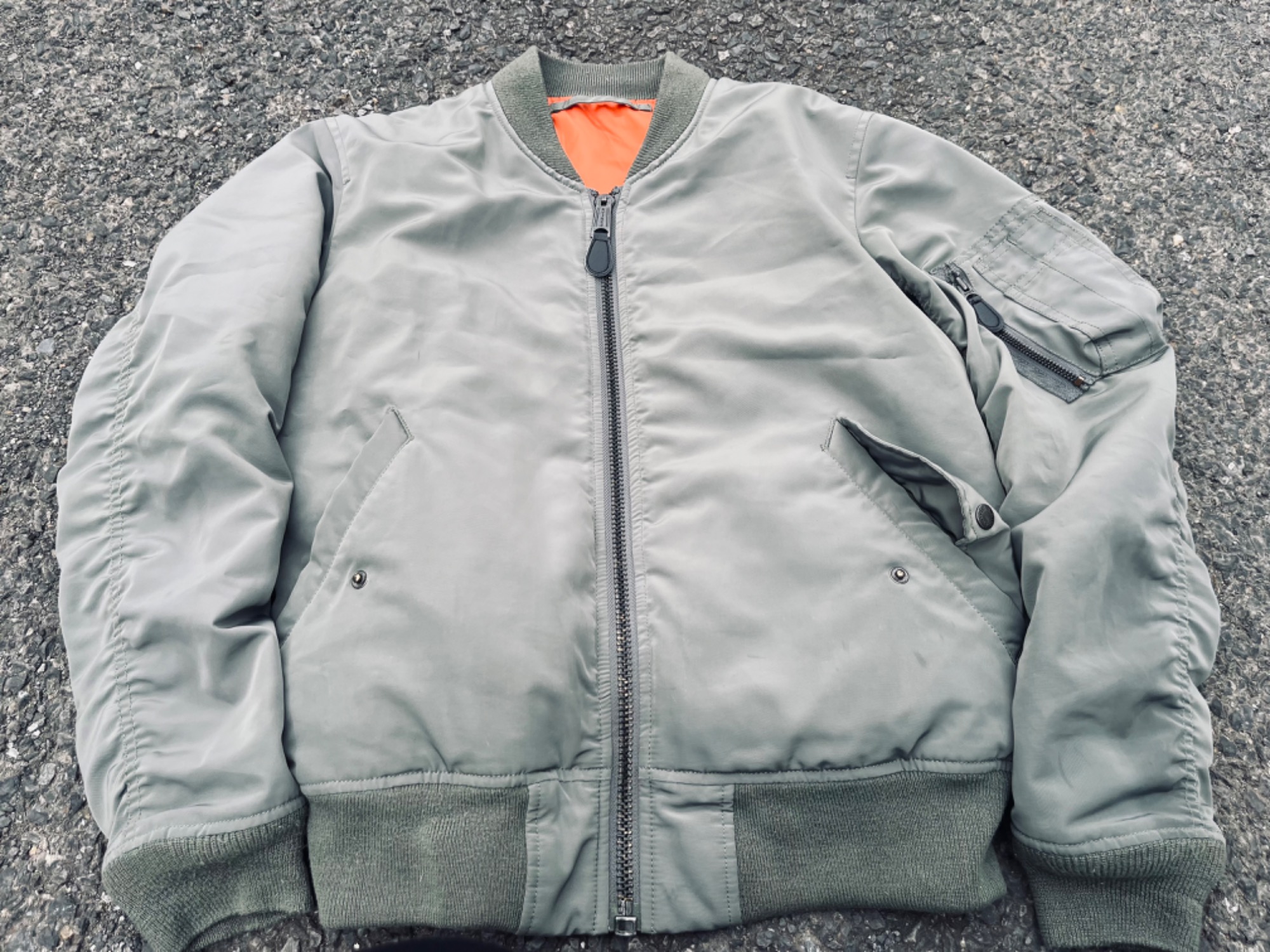 AVIREX(アヴィレックス)リバーシブルMA-1ジャケット買取入荷しま