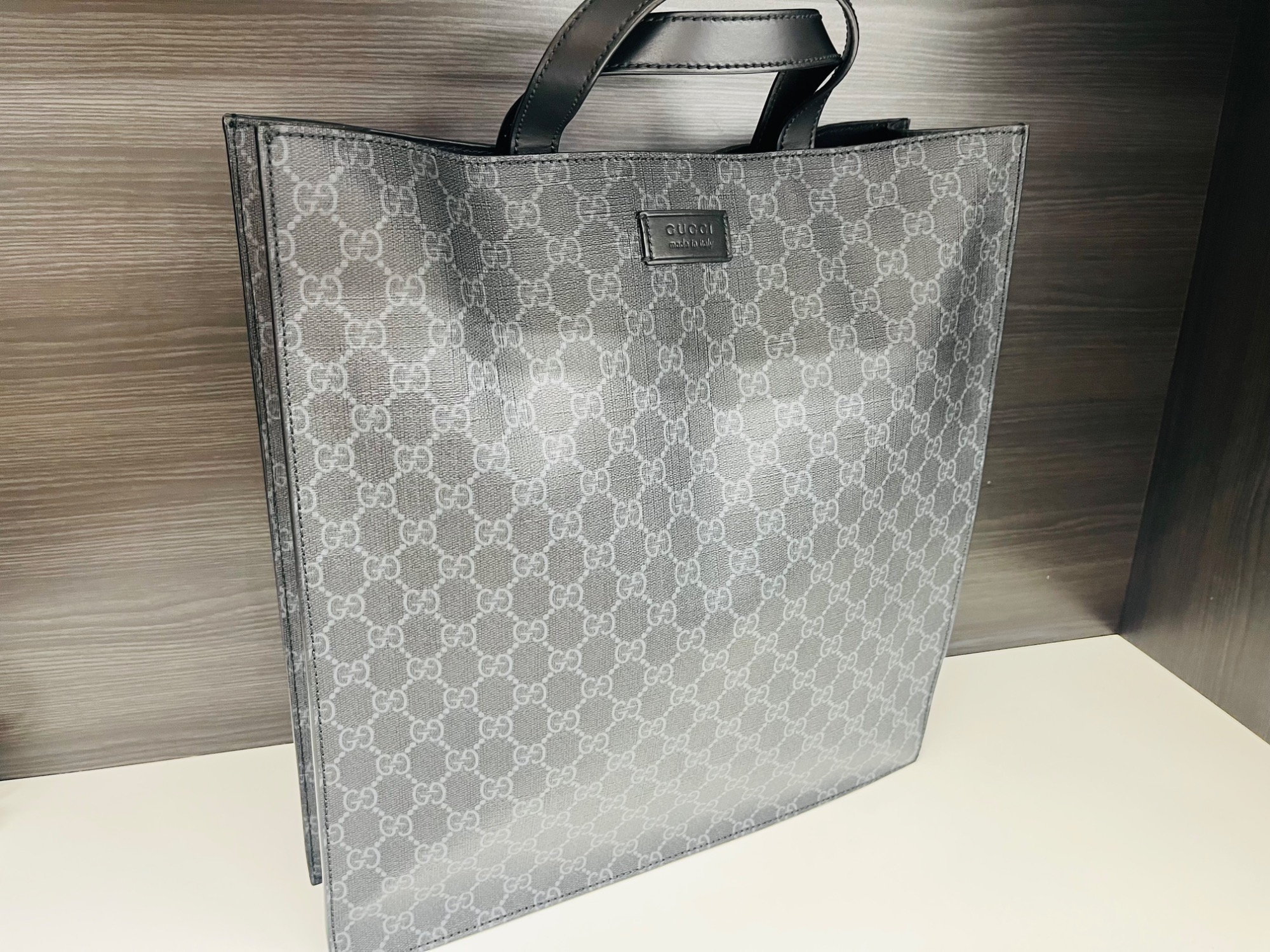 GUCCI/グッチ】GG BLACK 縦長トートバッグ買取入荷しました GUCCI/グッチ】GG BLACK 縦長トートバッグ買取入荷しました