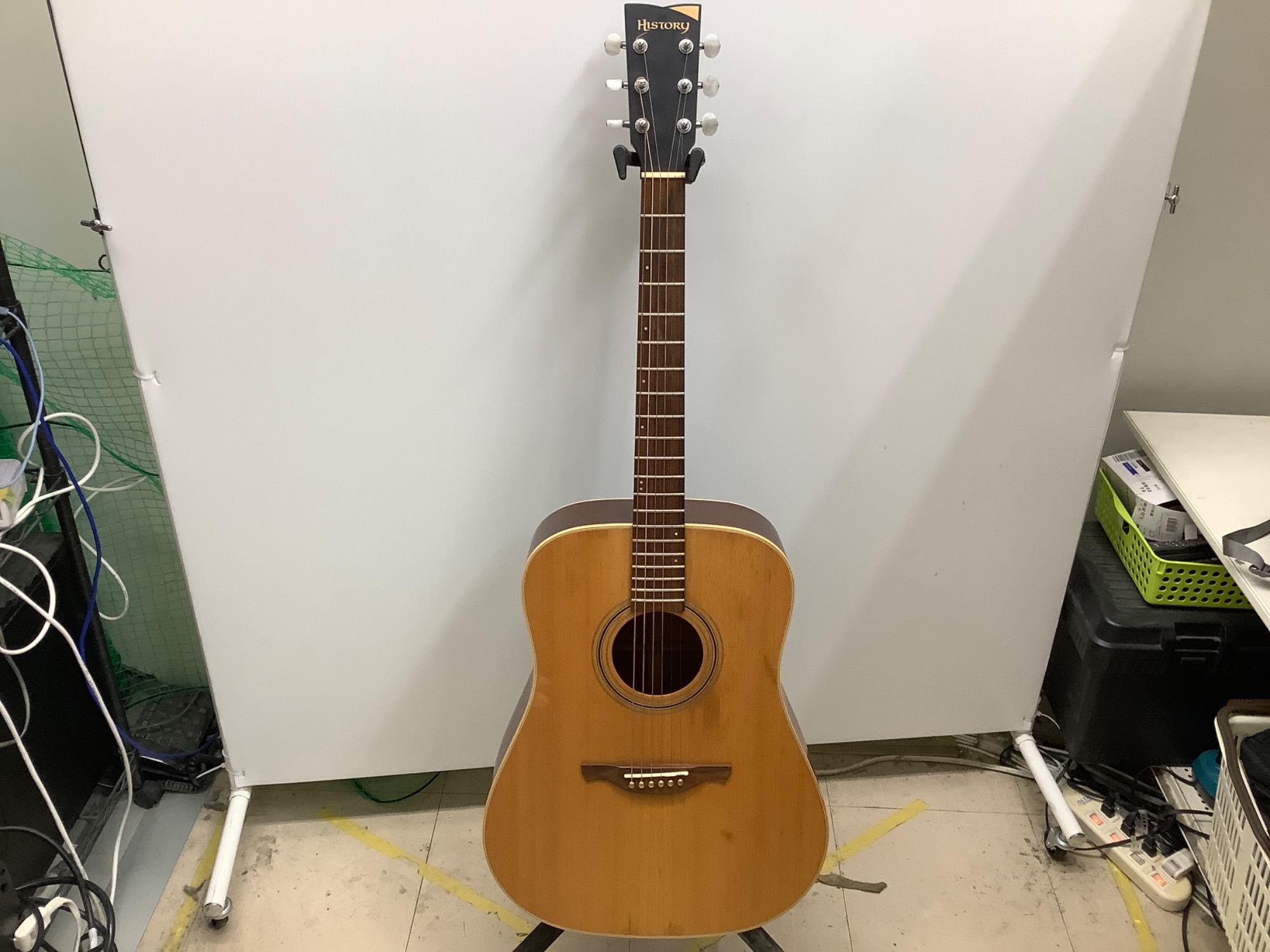 History アコースティックギター ギター多数展示中】HISTORY アコースティックギターのご紹介です
