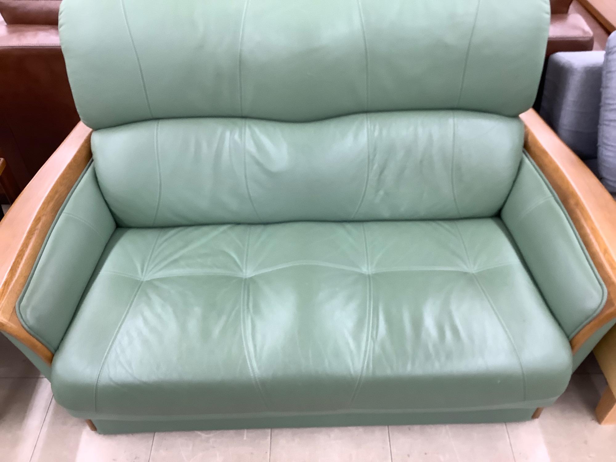 家具買取入荷中！】浜本工芸 2人掛けソファー入荷致しました！！｜2026 