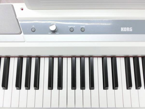 電子ピアノのKORG
