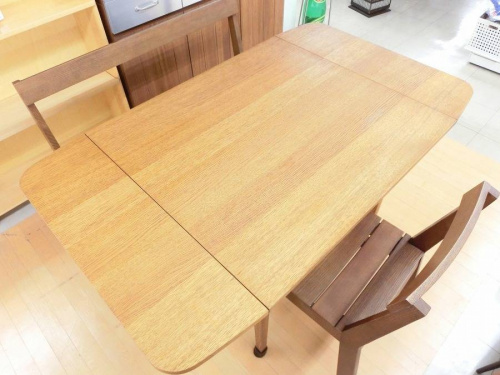 特選家具のウニコ(UNICO)