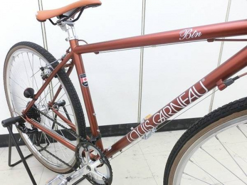 ロードバイクのLOUIS GARNEAU