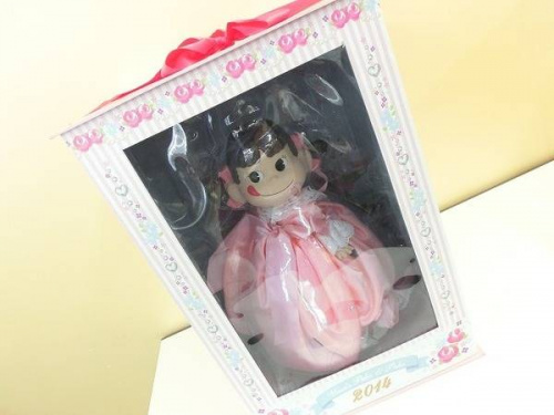 フィギュアのペコちゃん