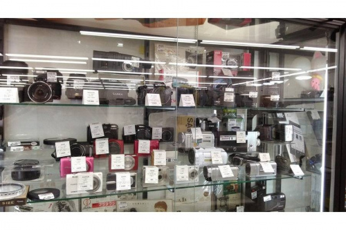 デジタルカメラのキャノン（Canon）