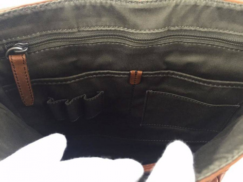 FOSSILのバッグ