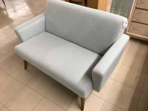 新生活のソファ