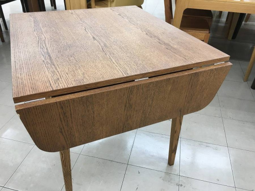 新生活のテーブル