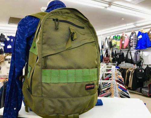 メンズファッションのバッグ