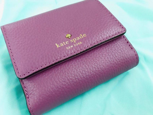 レディースファッションのレザー