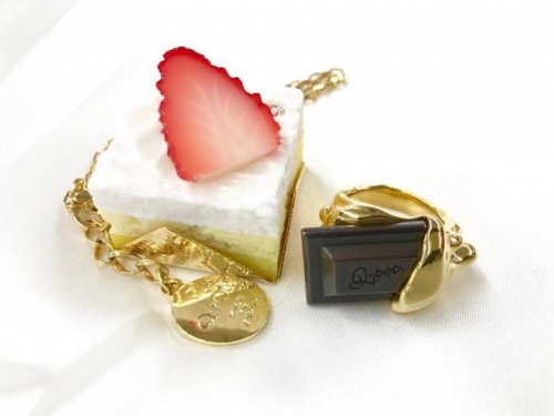 レディースファッションのアクセサリー