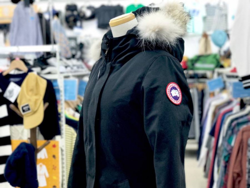 レディースファッションのアウター