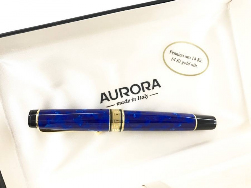 ビジネスの万年筆