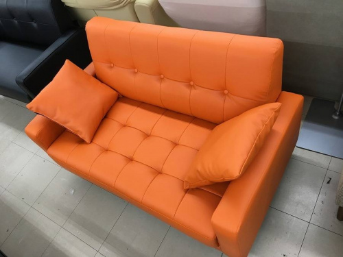 ソファーのイス