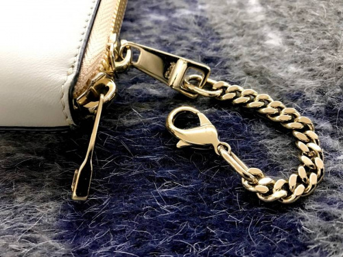 ブランドの牛久店