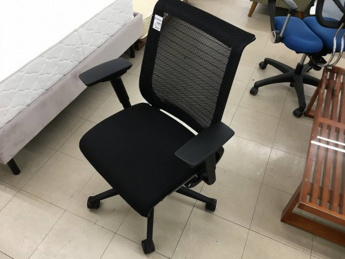 ソファーのイス